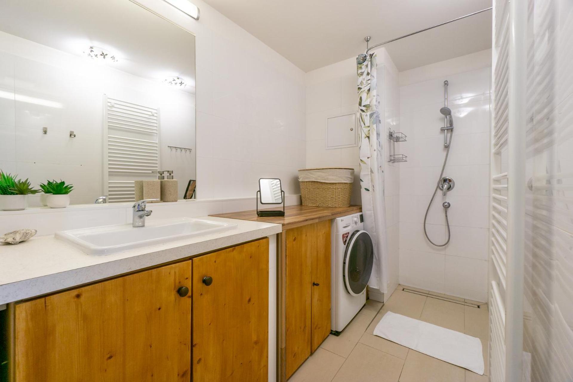 Apartment With Garden Close To Stadthalle, Westbahnhof Βιέννη Εξωτερικό φωτογραφία